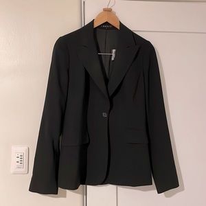 Theory Women’s Lightweight Wool Blazer. Black